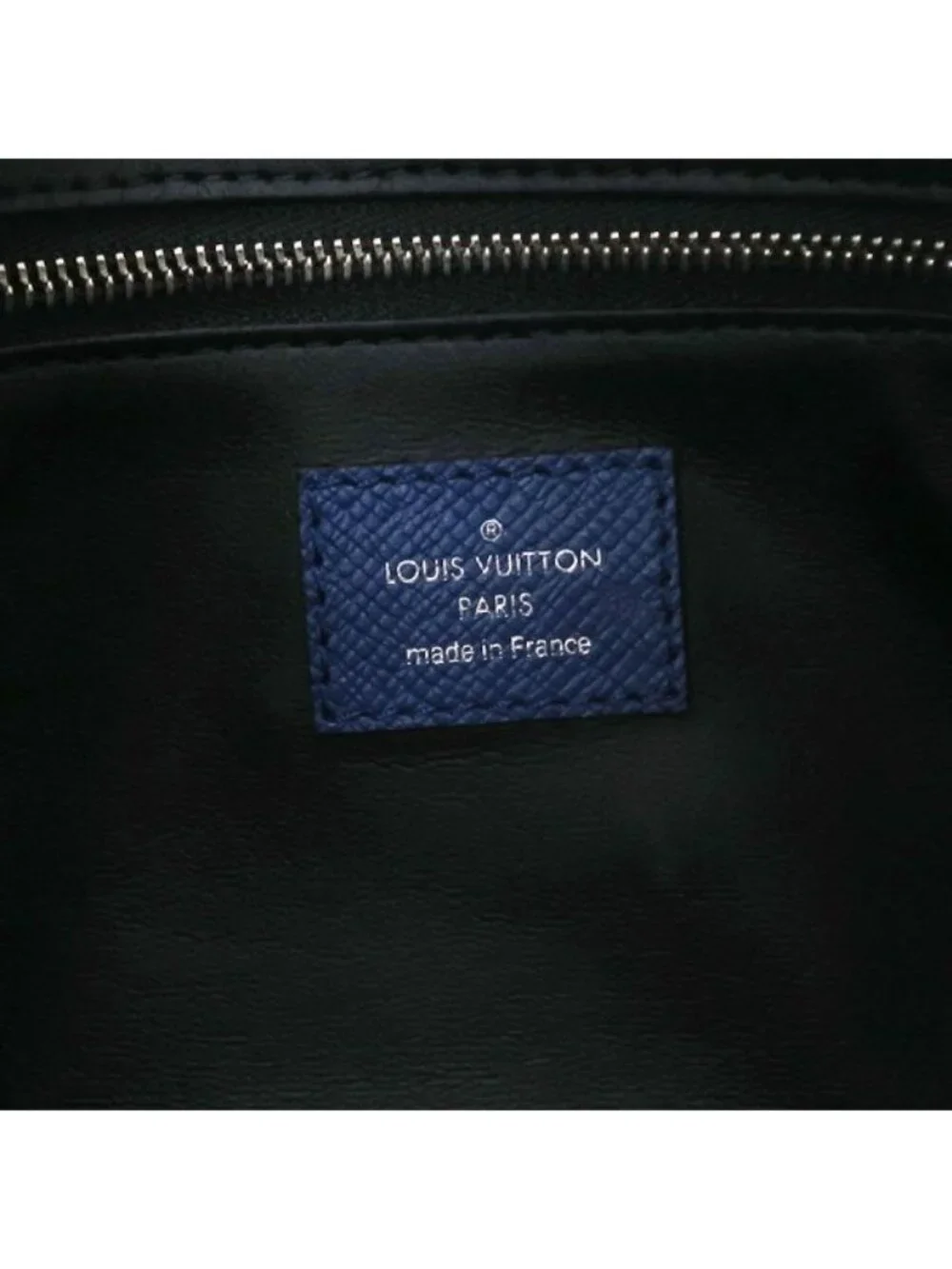 Louis Vuitton Taiga Llama Dopp Kit Handbag